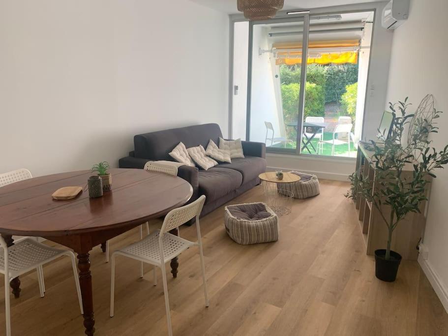 Appartement Cosy Climatise Proche Plage ลา กร็องเดอ-ม็อต ภายนอก รูปภาพ